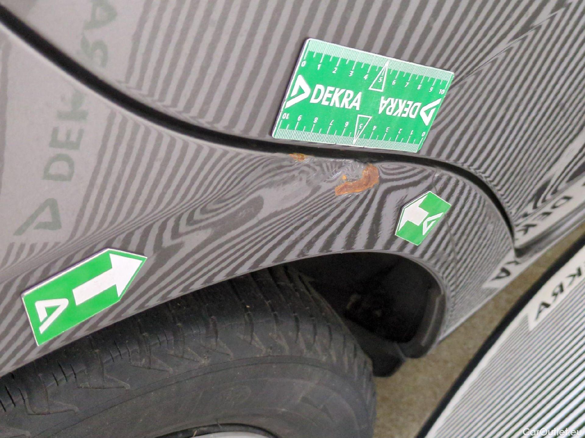  Toyota  Yaris TOYOTA  / 2017 / 5P / Berline 110 VVT-i CVT France Business #10