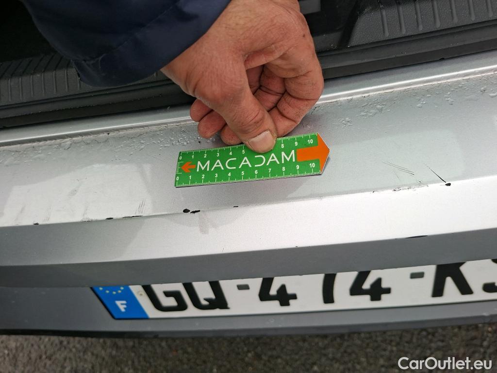  Volkswagen  Golf  VIII Berline Life Plus 2.0 TDI 115CV BVM6 E6d #16