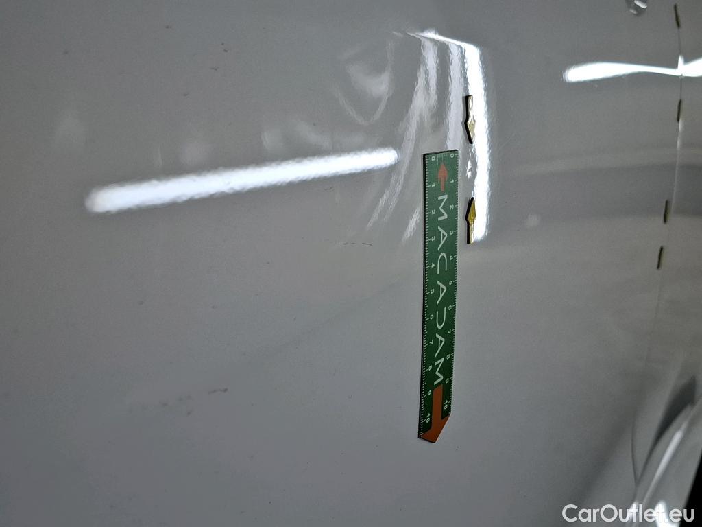  Toyota  Yaris TOYOTA  Hybride / 2019 / 5P / Berline Hybride 116h Dynamic Business Beyond Zer #39