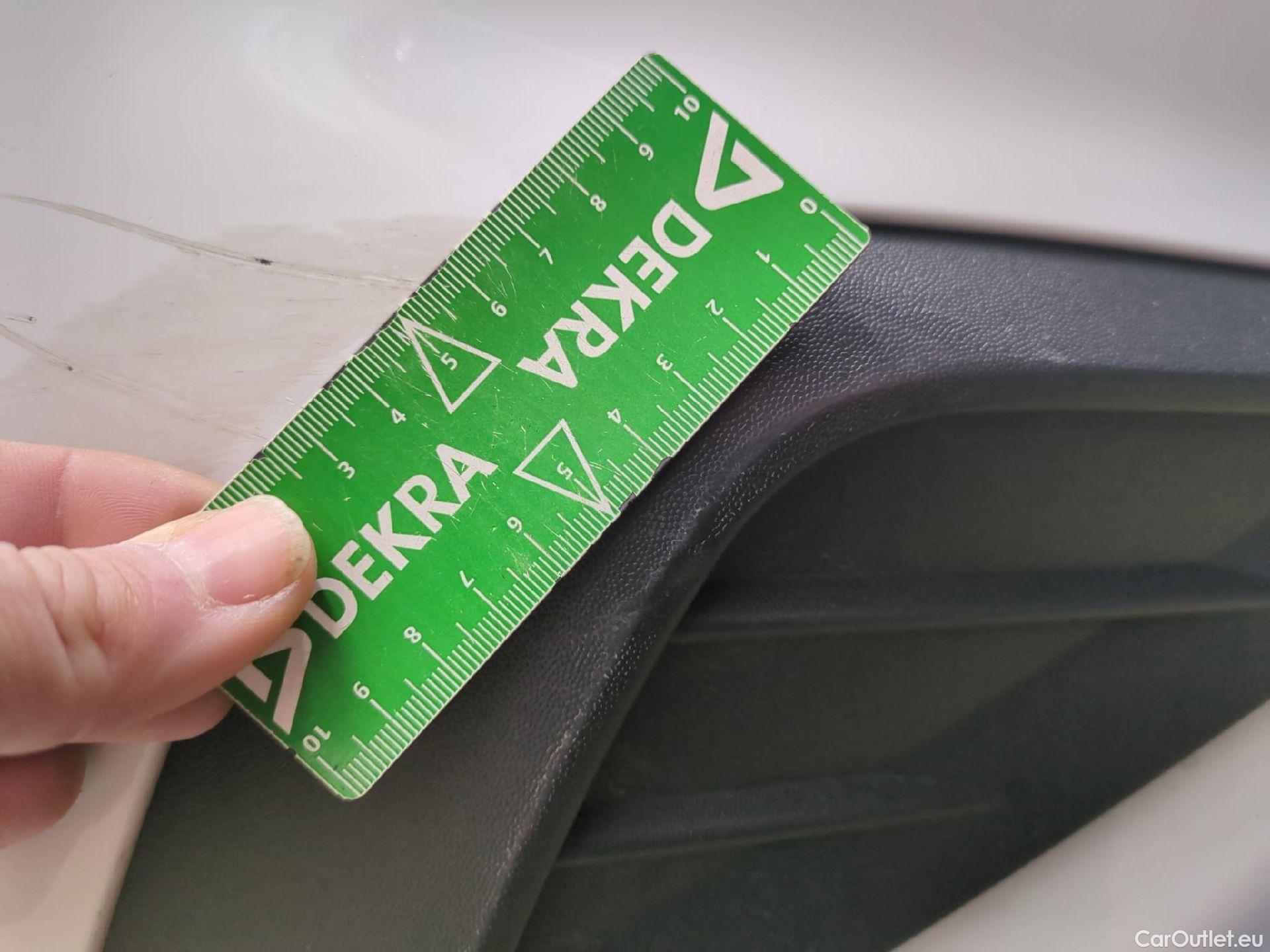  Volkswagen  Tiguan VOLKSWAGEN  / 2020 / 5P / SUV 1.5 TSI 150 DSG7 Life Busines #27