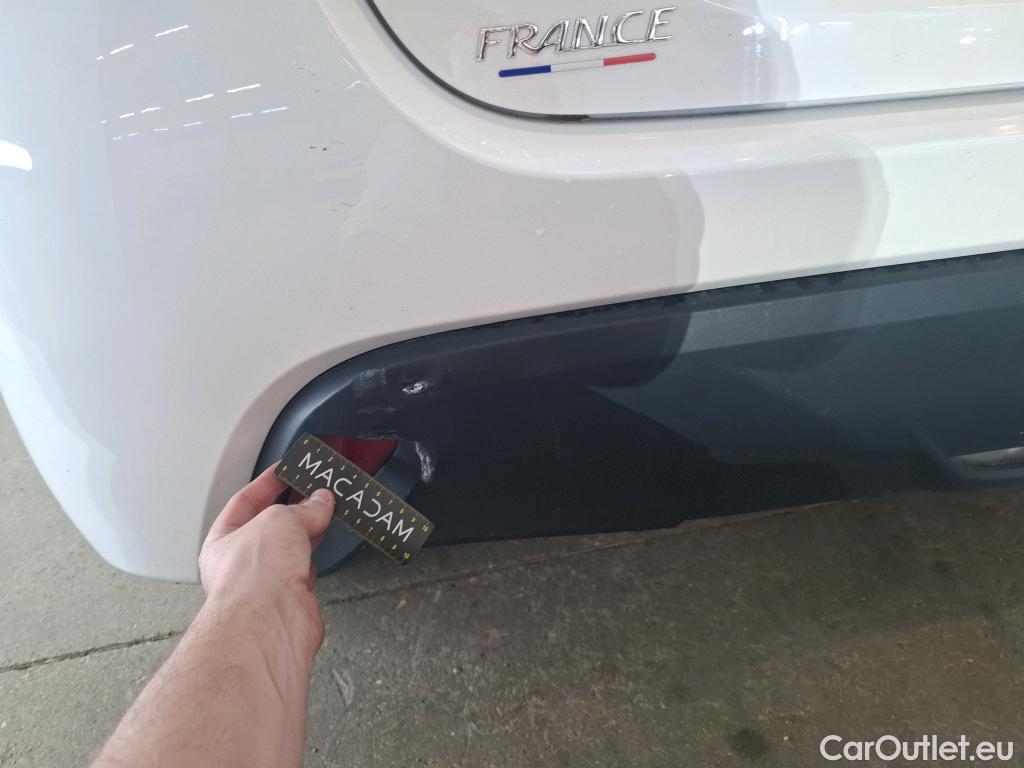  Toyota  Yaris TOYOTA  Hybride / 2019 / 5P / Berline Hybride 116h France Business Stage Acad #4