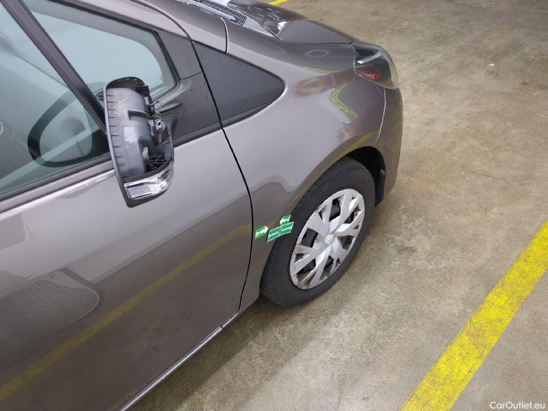  Toyota  Yaris TOYOTA  / 2017 / 5P / Berline 110 VVT-i CVT France Business #27