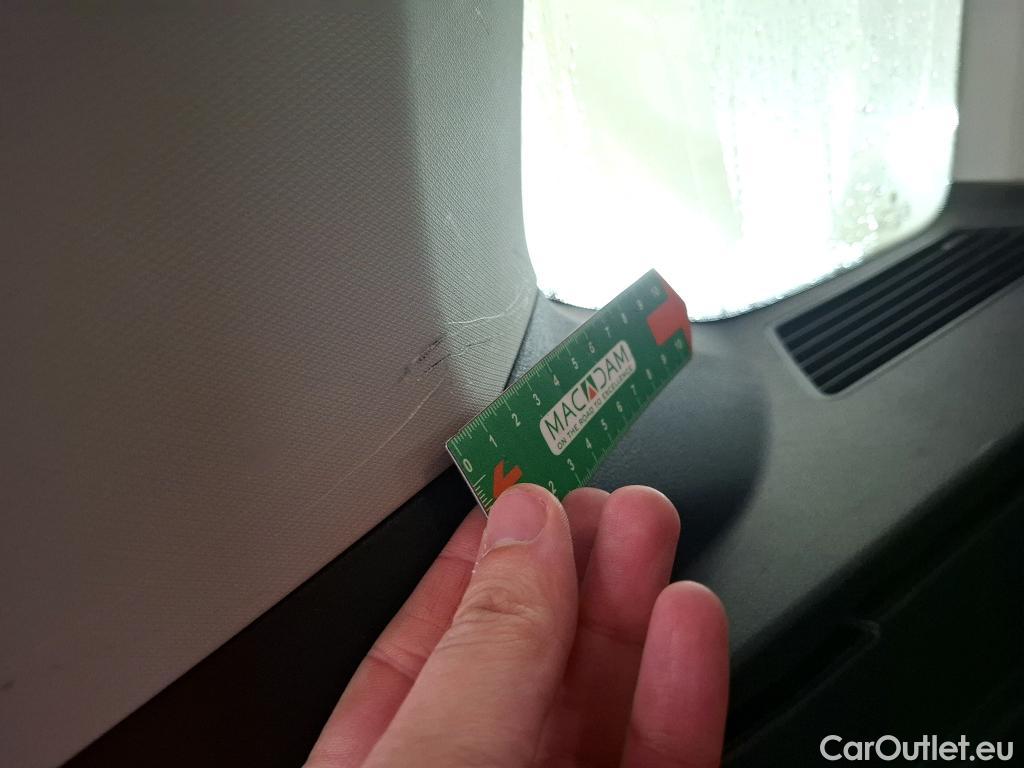  Volkswagen  Touran  Lounge Business BMT/Start-Stopp 2.0 TDI 150CV BVA7 E6d #19