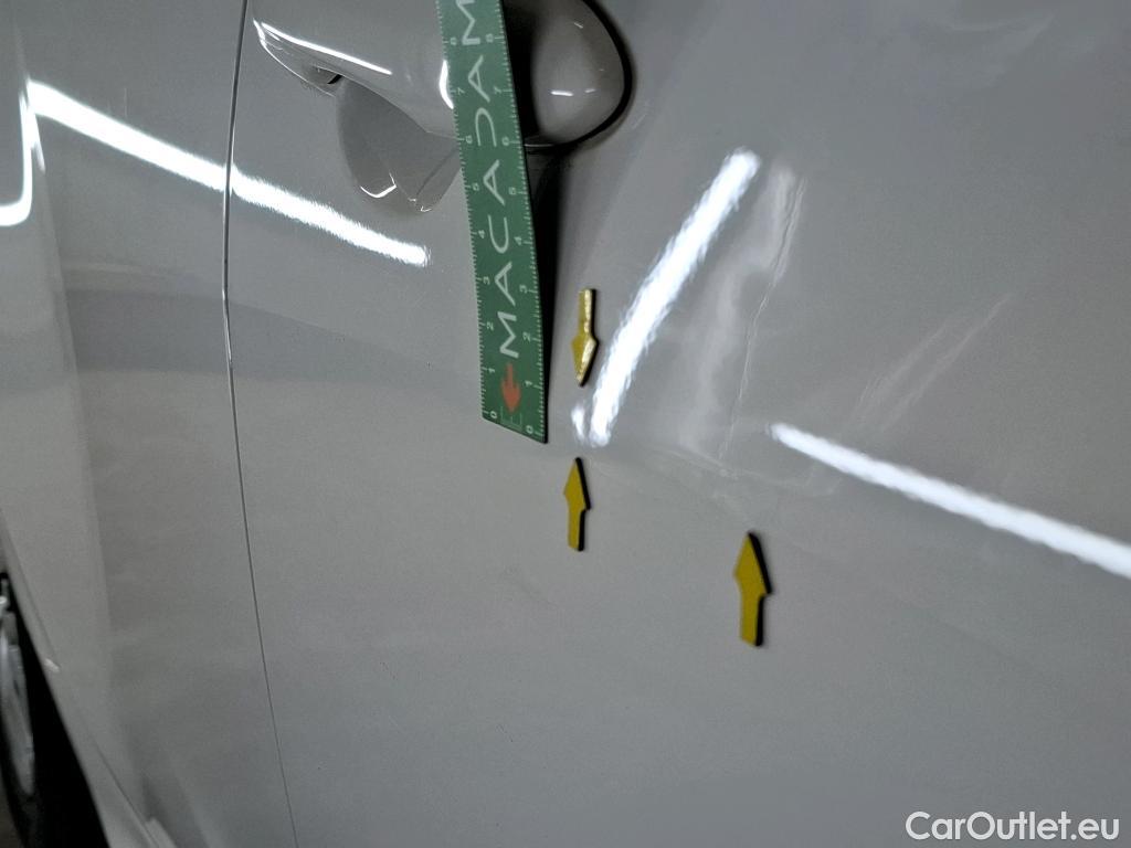  Toyota  Yaris TOYOTA  Hybride / 2019 / 5P / Berline Hybride 116h Dynamic Business Beyond Zer #48