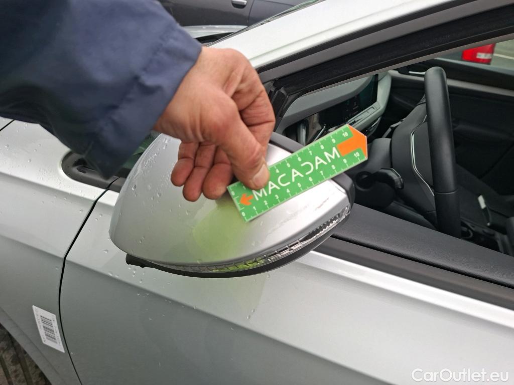  Volkswagen  Golf  VIII Berline Life Plus 2.0 TDI 115CV BVM6 E6d #22