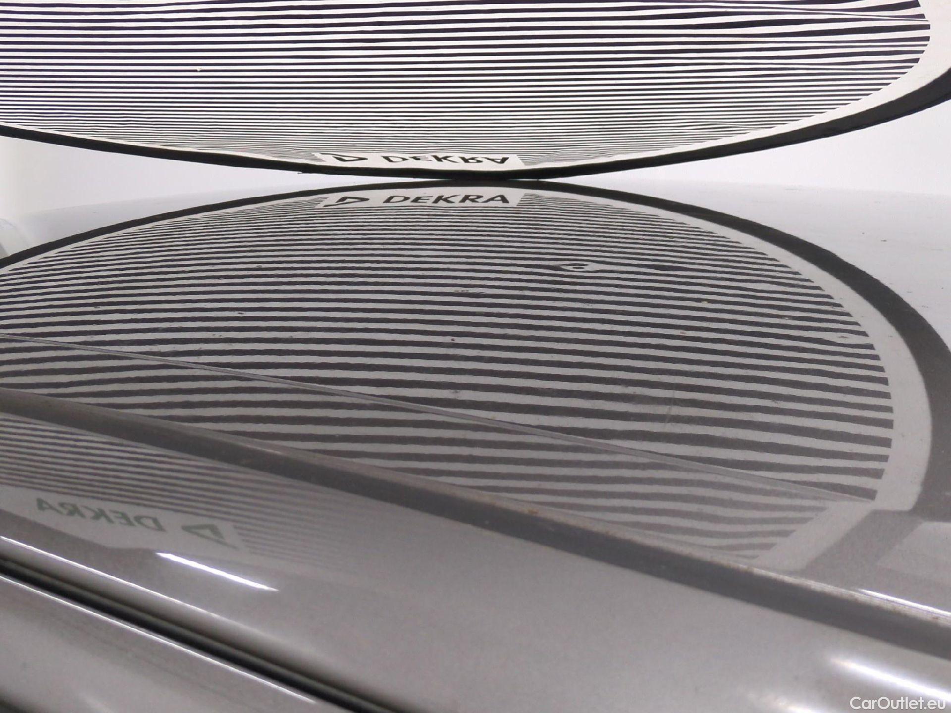  Toyota  Yaris TOYOTA  / 2017 / 5P / Berline 110 VVT-i CVT France Business #16