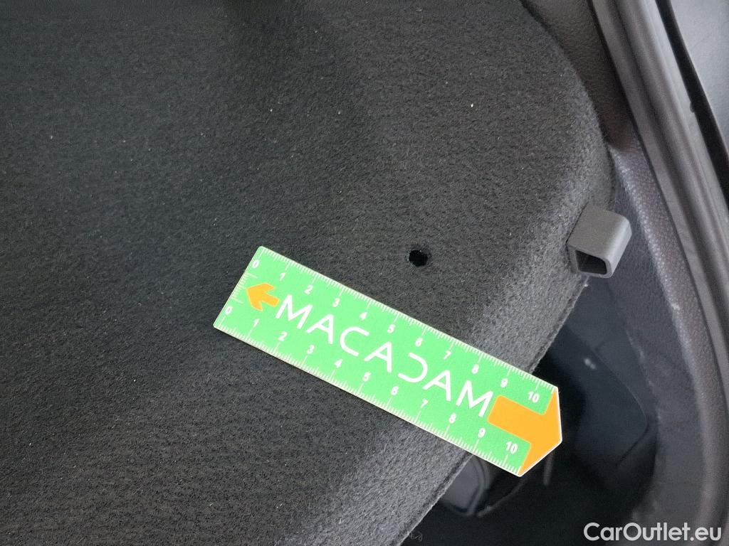  Toyota  Yaris TOYOTA  Hybride / 2019 / 5P / Berline Hybride 116h Dynamic Business Beyond Zer #21