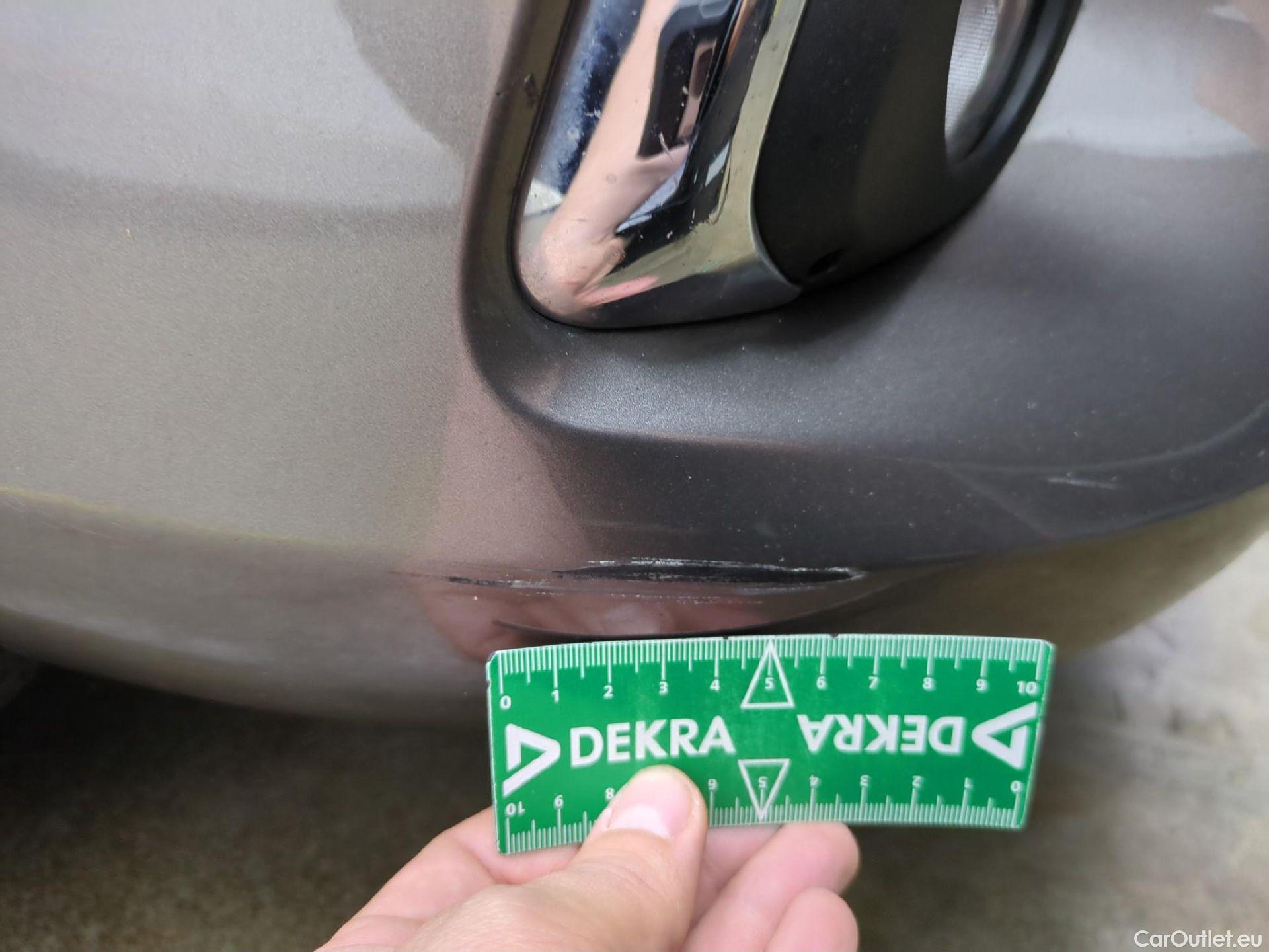  Toyota  Yaris TOYOTA  / 2017 / 5P / Berline 110 VVT-i CVT France Business #33