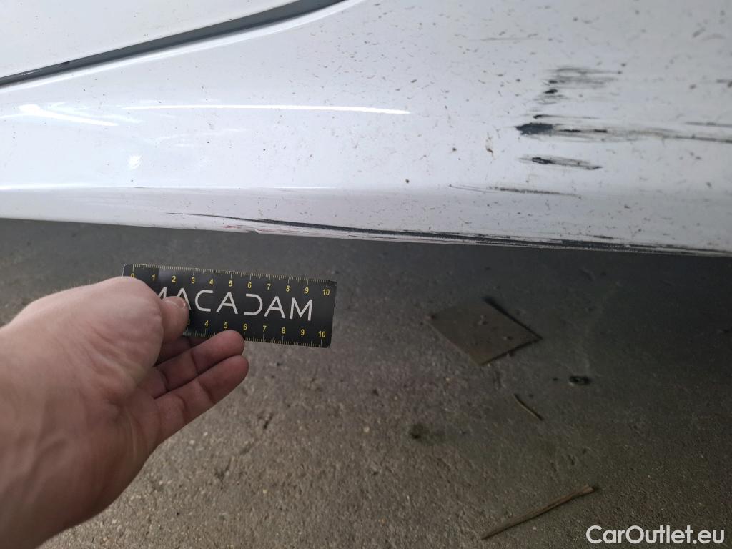  Toyota  Yaris TOYOTA  Hybride / 2019 / 5P / Berline Hybride 116h France Business Stage Acad #16