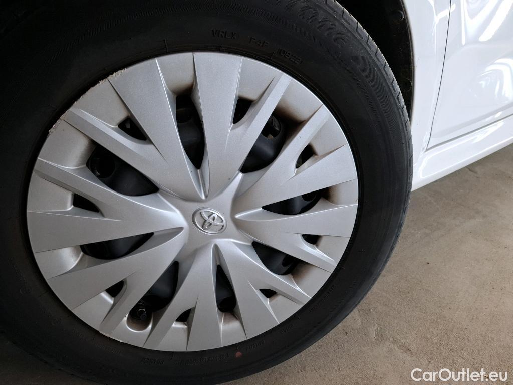  Toyota  Yaris TOYOTA  Hybride / 2019 / 5P / Berline Hybride 116h Dynamic Business Beyond Zer #35