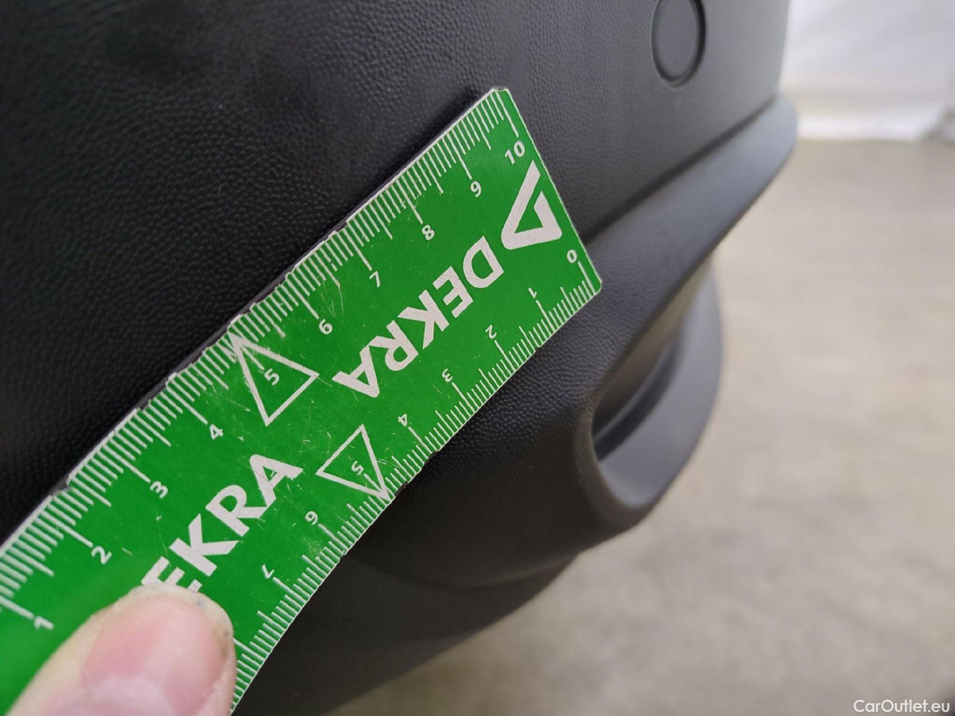  Volkswagen  Tiguan VOLKSWAGEN  / 2020 / 5P / SUV 1.5 TSI 150 DSG7 Life Busines #47