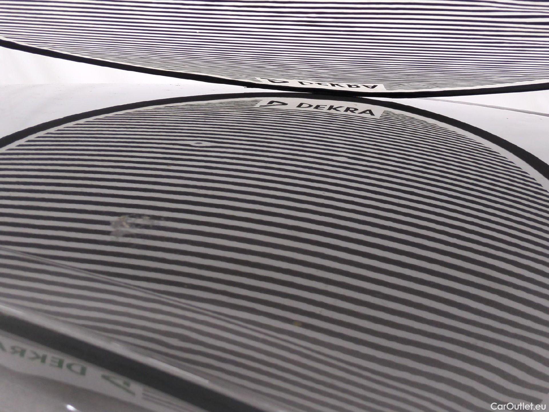  Toyota  Yaris TOYOTA  / 2017 / 5P / Berline 110 VVT-i CVT France Business #20