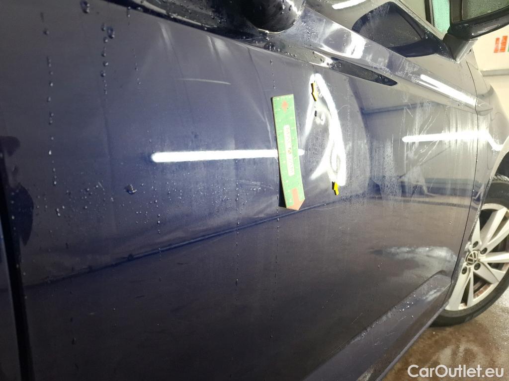  Volkswagen  Touran  Lounge Business BMT/Start-Stopp 2.0 TDI 150CV BVA7 E6d #8