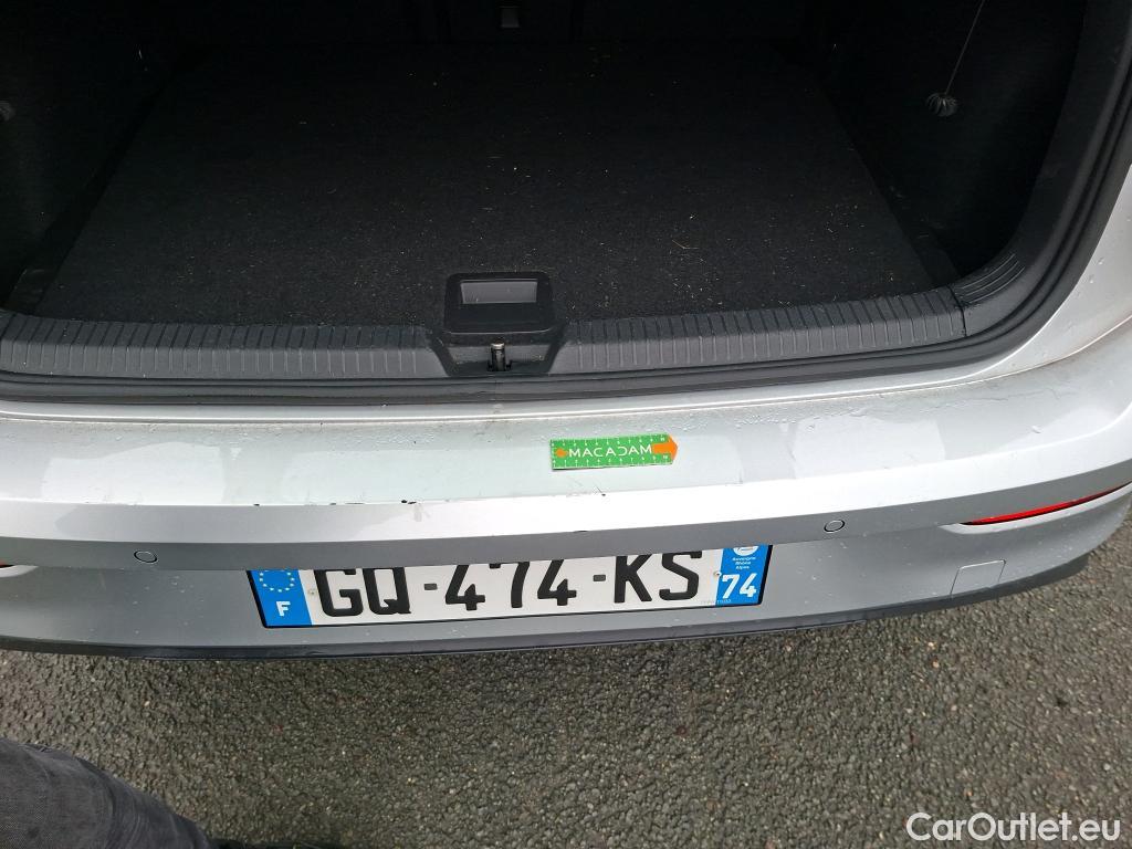  Volkswagen  Golf  VIII Berline Life Plus 2.0 TDI 115CV BVM6 E6d #17