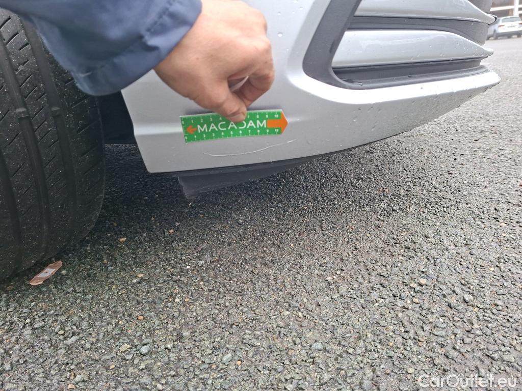  Volkswagen  Golf  VIII Berline Life Plus 2.0 TDI 115CV BVM6 E6d #5