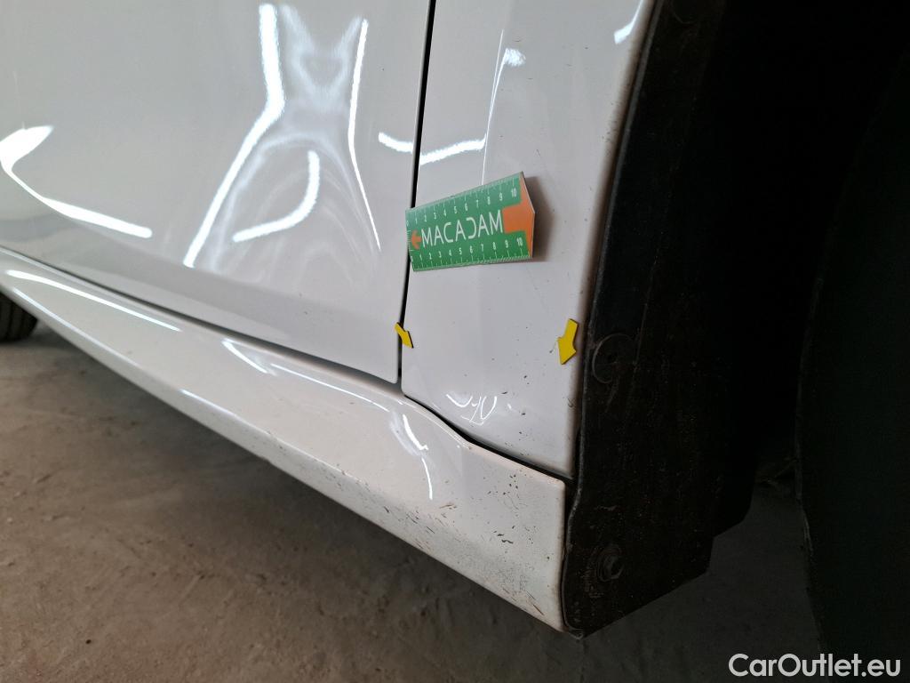  Toyota  Yaris TOYOTA  Hybride / 2019 / 5P / Berline Hybride 116h Dynamic Business Beyond Zer #3