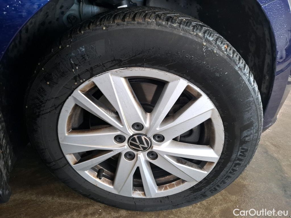  Volkswagen  Touran  Lounge Business BMT/Start-Stopp 2.0 TDI 150CV BVA7 E6d #14