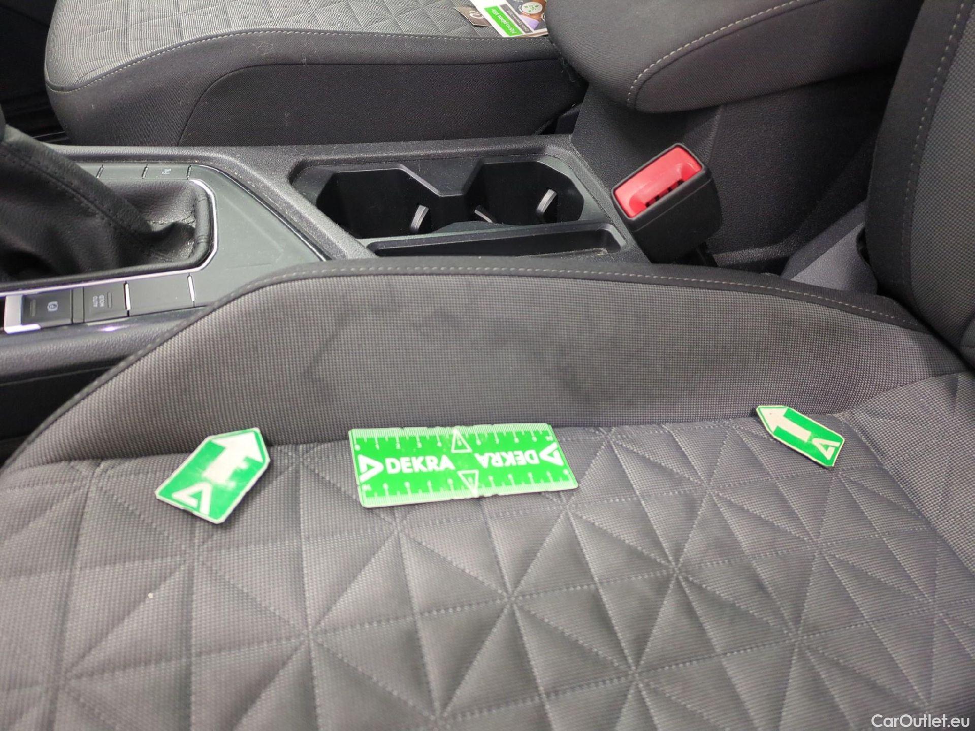  Volkswagen  Tiguan VOLKSWAGEN  / 2020 / 5P / SUV 1.5 TSI 150 DSG7 Life Busines #6