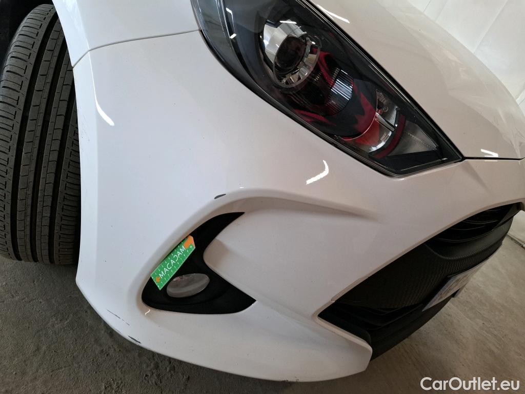  Toyota  Yaris TOYOTA  Hybride / 2019 / 5P / Berline Hybride 116h Dynamic Business Beyond Zer #4