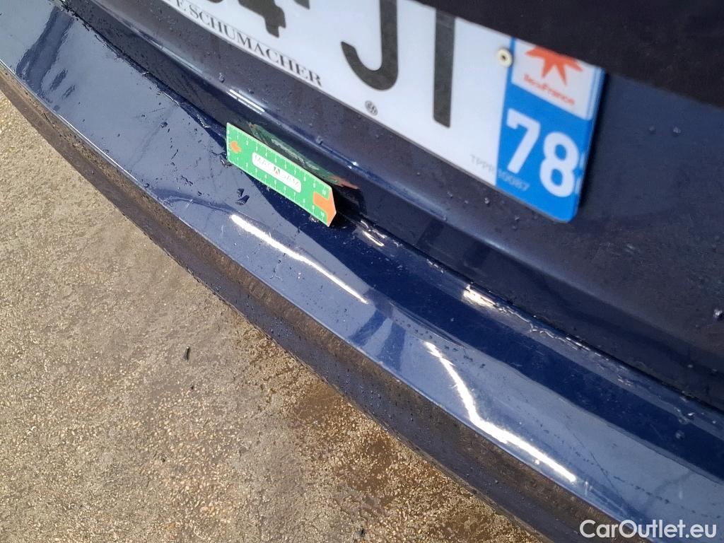  Volkswagen  Touran  Lounge Business BMT/Start-Stopp 2.0 TDI 150CV BVA7 E6d #2