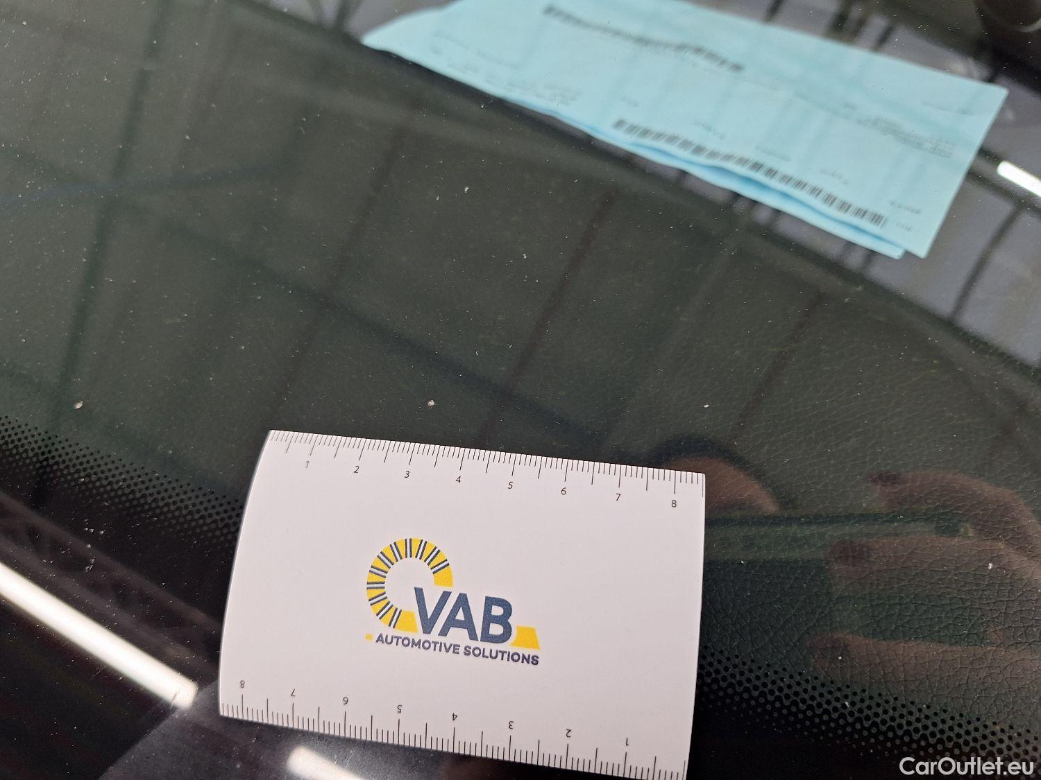  Mercedes  A-Klasse Mercedes, A-Class Berline '18, Mercedes-Benz  Limousine A 180d Business S #29