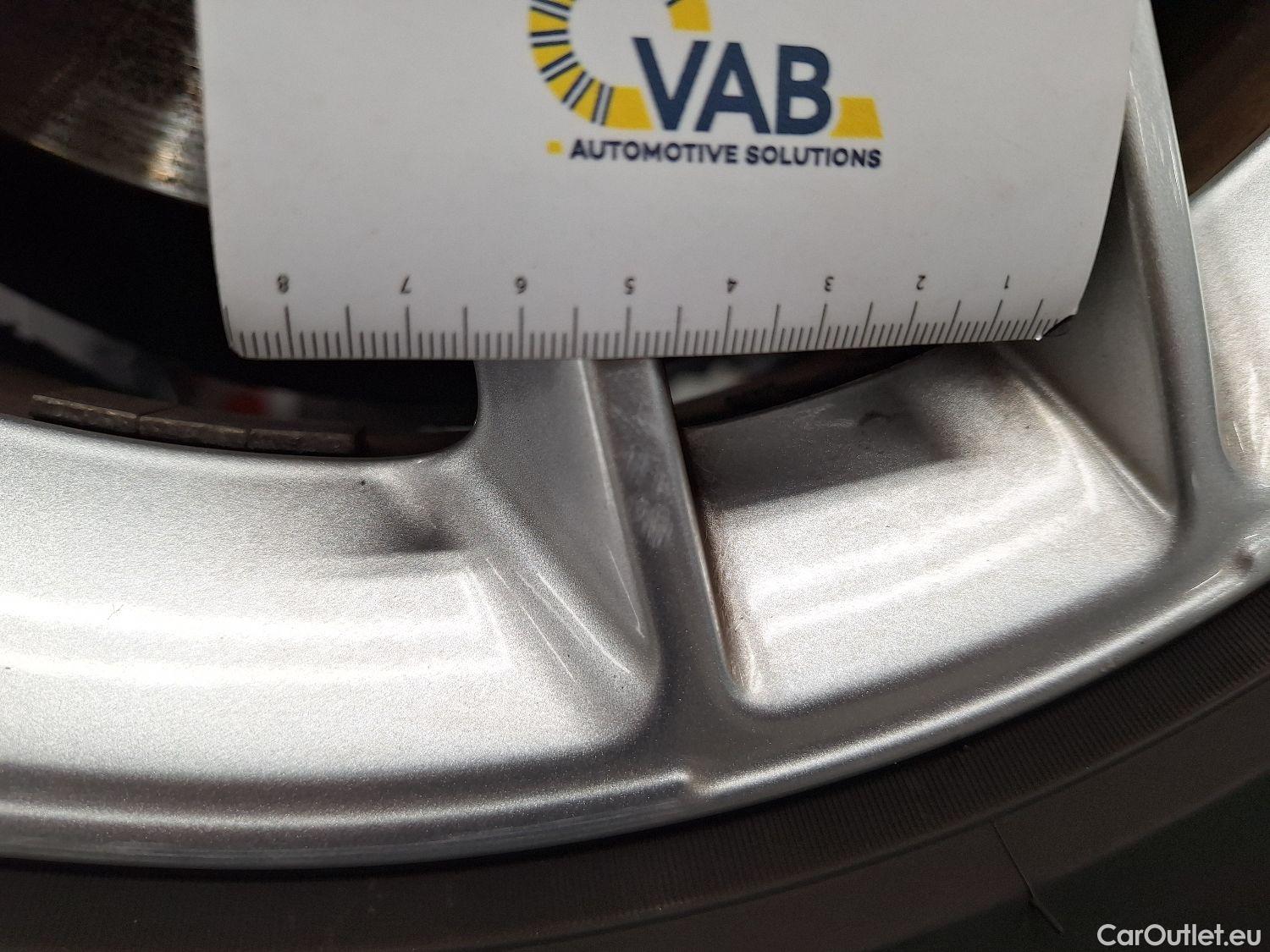  Mercedes  A-Klasse Mercedes, A-Class Berline '18, Mercedes-Benz  Limousine A 180d Business S #12