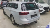  Volkswagen  Passat 2.0 TDI SCR DSG Elegance Variant #3