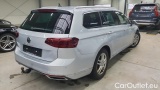  Volkswagen  Passat 2.0 TDI SCR DSG Elegance Variant #4