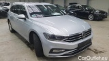  Volkswagen  Passat 2.0 TDI SCR DSG Elegance Variant #2