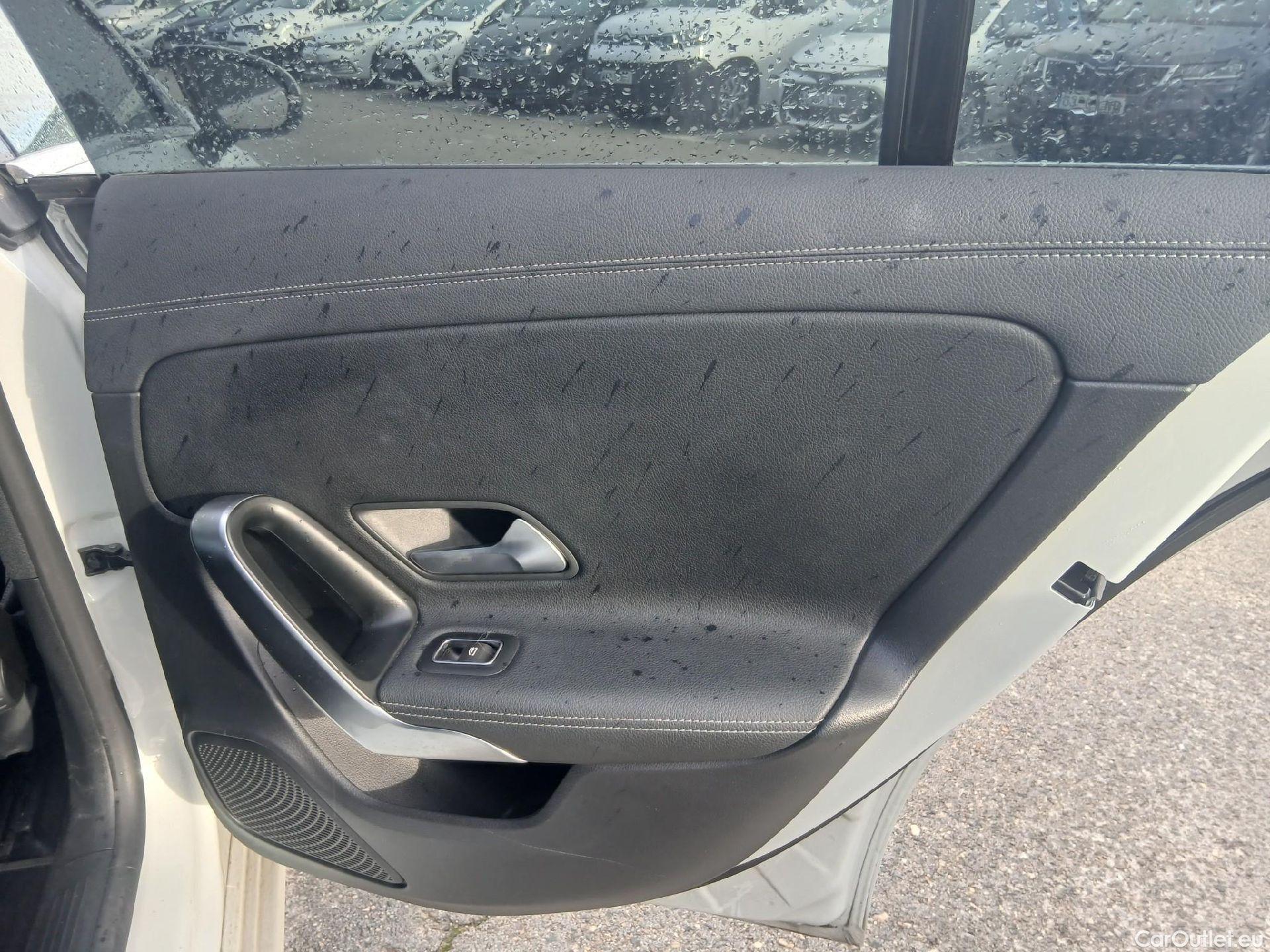  Mercedes  CLA-Klasse MERCEDES-BENZ CLA / 2019 / 4P / coupé CLA 250 e #38