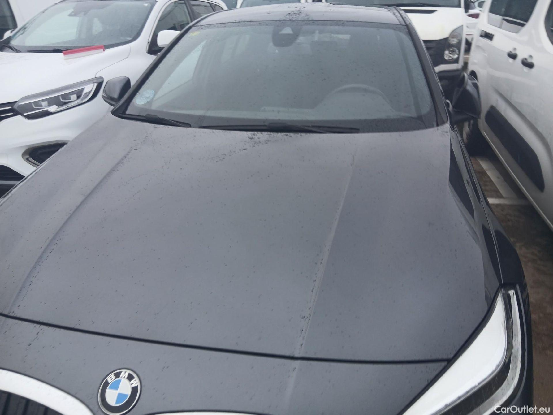  Bmw  Serie 1 BMW  / 2019 / 5P / berlina con portón 118i #4