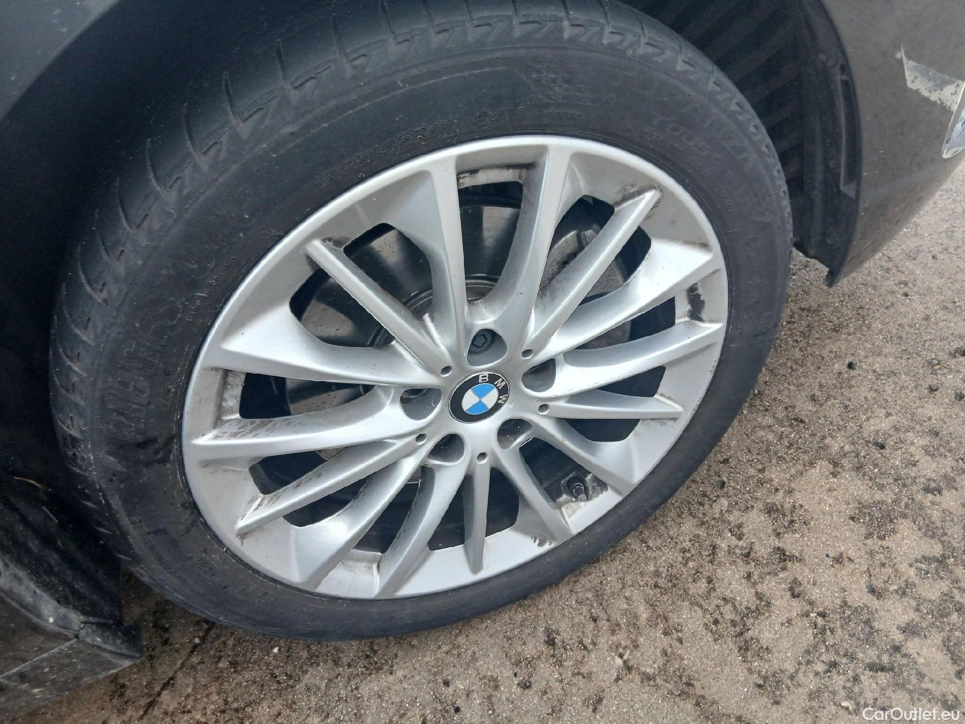  Bmw  Serie 1 BMW  / 2019 / 5P / berlina con portón 118i #19