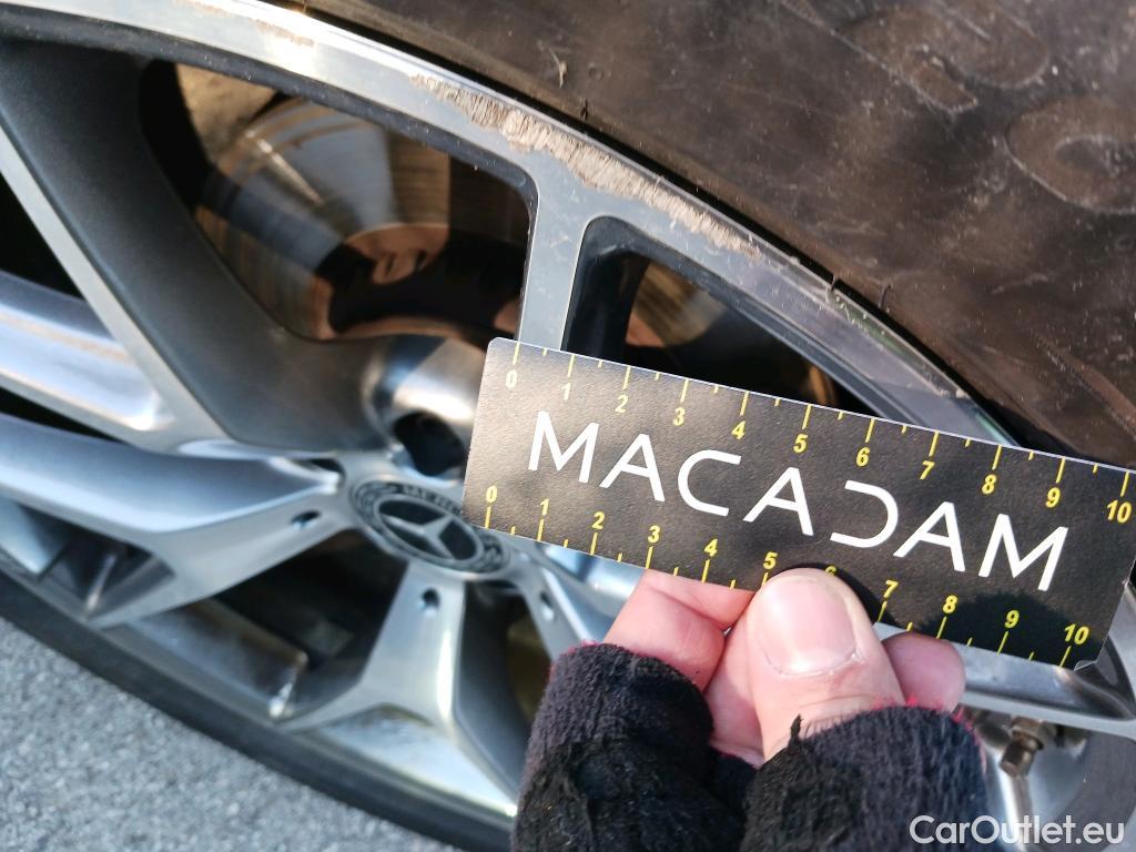  Mercedes  G-Klasee MERCEDES-BENZ GLC Coupé / 2019 / 5P / coupé GLC 300 de 4MATIC #2