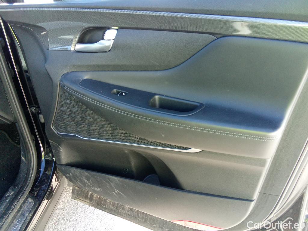  Hyundai  Santa Fe HYUNDAI  / 2021 / 5P / todoterreno 2.2 CRDi Maxx DCT 4x2 #17