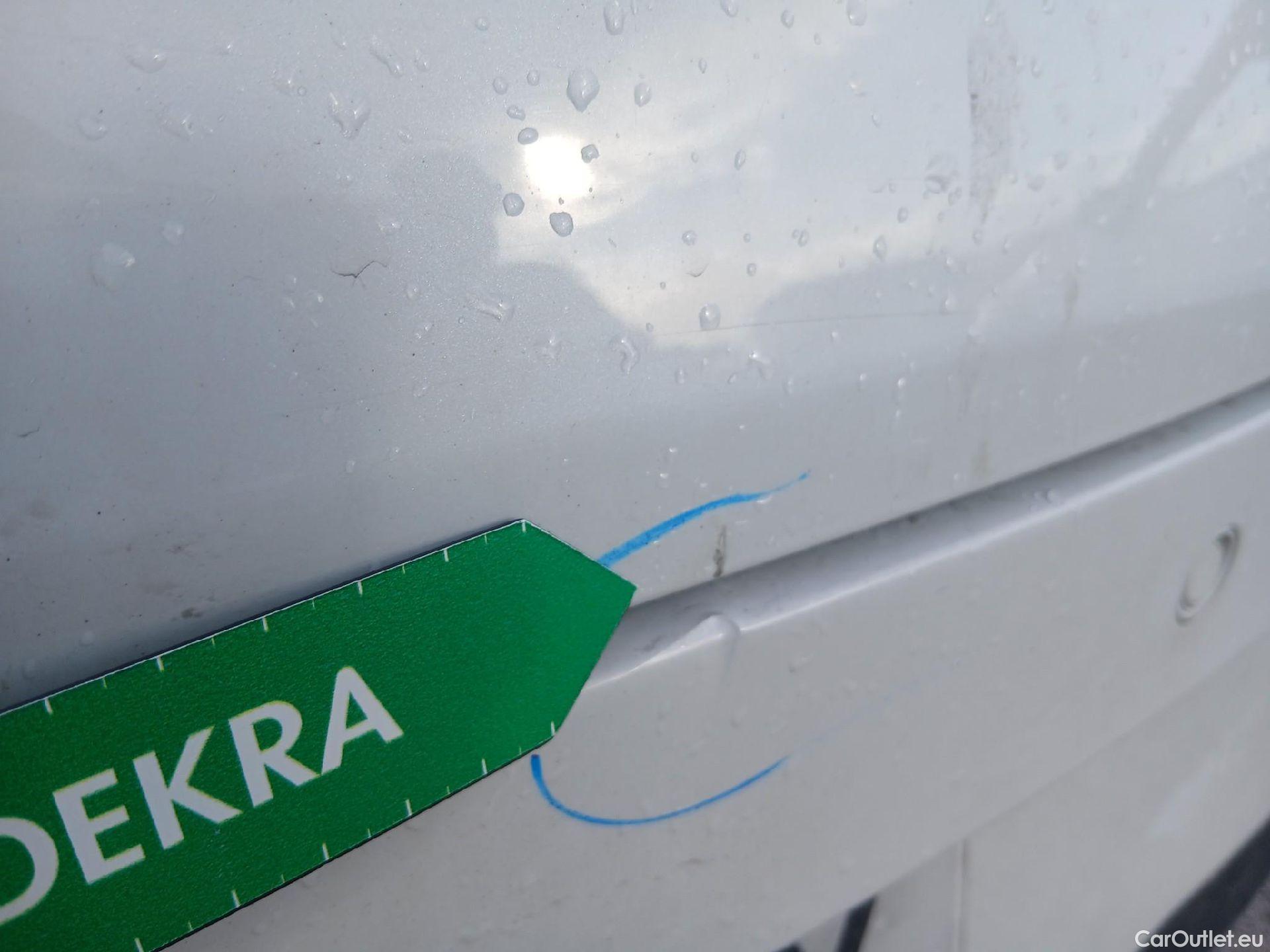  Mercedes  CLA-Klasse MERCEDES-BENZ CLA / 2019 / 4P / coupé CLA 250 e #16