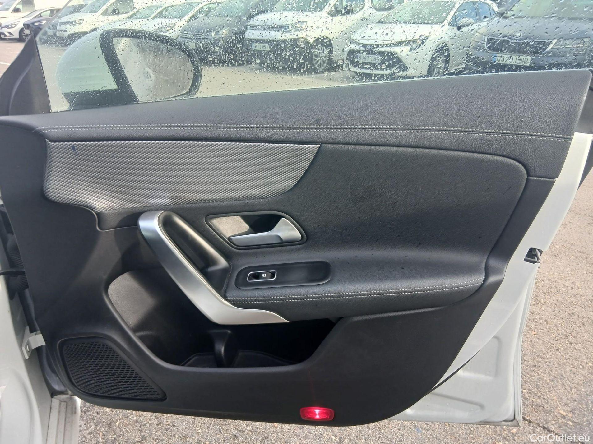  Mercedes  CLA-Klasse MERCEDES-BENZ CLA / 2019 / 4P / coupé CLA 250 e #39