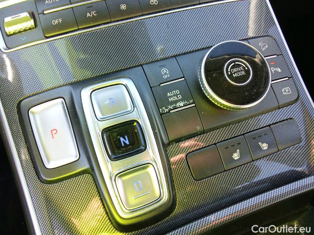  Hyundai  Santa Fe HYUNDAI  / 2021 / 5P / todoterreno 2.2 CRDi Maxx DCT 4x2 #25