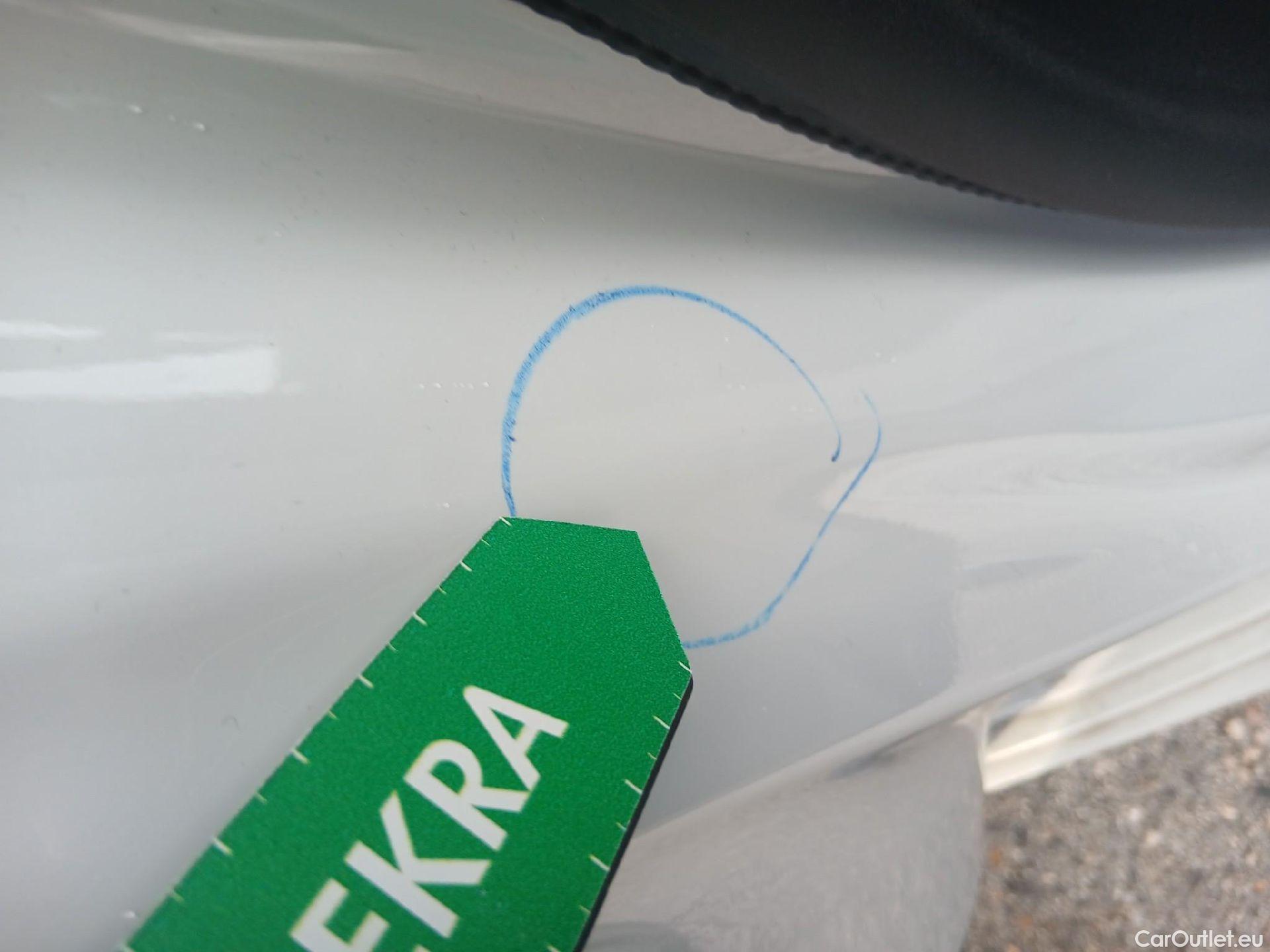  Mercedes  CLA-Klasse MERCEDES-BENZ CLA / 2019 / 4P / coupé CLA 250 e #36