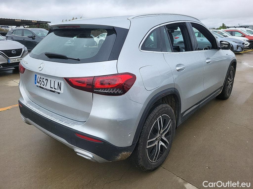  Mercedes  GLA MERCEDES-BENZ  / 2020 / 5P / todoterreno  250 e #13