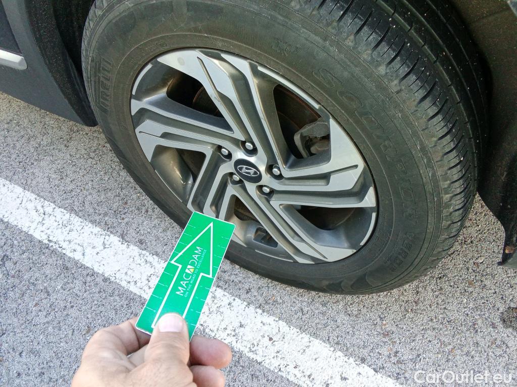  Hyundai  Santa Fe HYUNDAI  / 2021 / 5P / todoterreno 2.2 CRDi Maxx DCT 4x2 #10