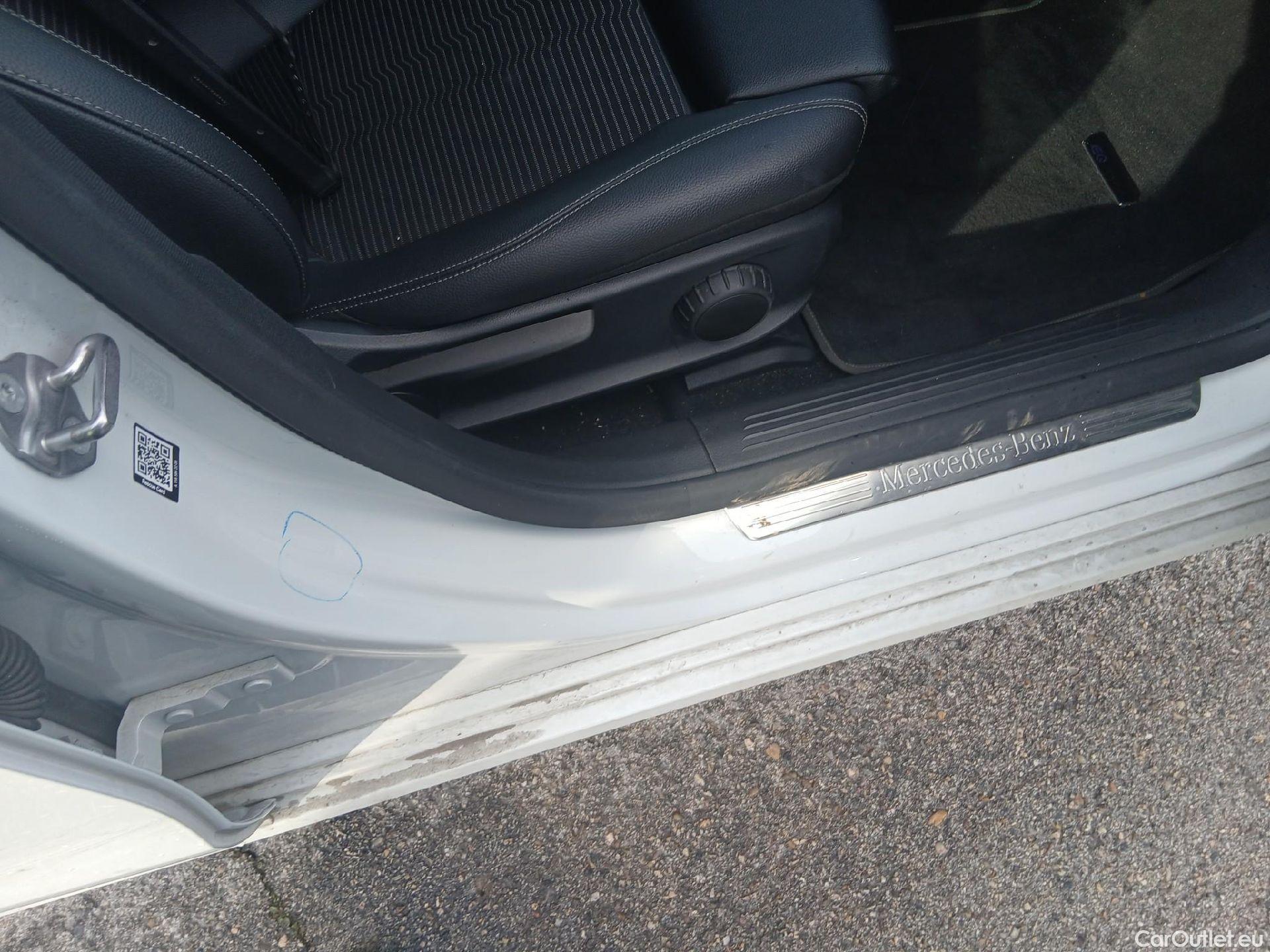  Mercedes  CLA-Klasse MERCEDES-BENZ CLA / 2019 / 4P / coupé CLA 250 e #41