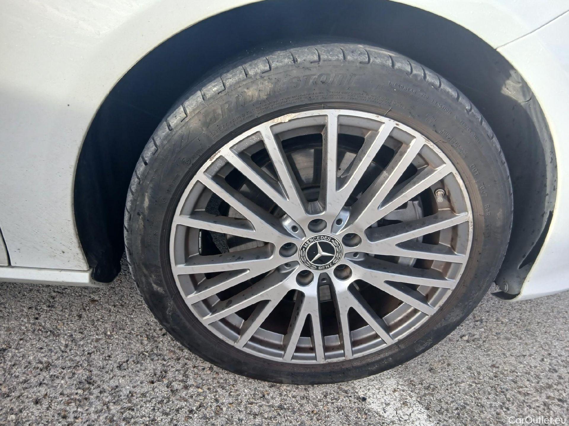  Mercedes  CLA-Klasse MERCEDES-BENZ CLA / 2019 / 4P / coupé CLA 250 e #21