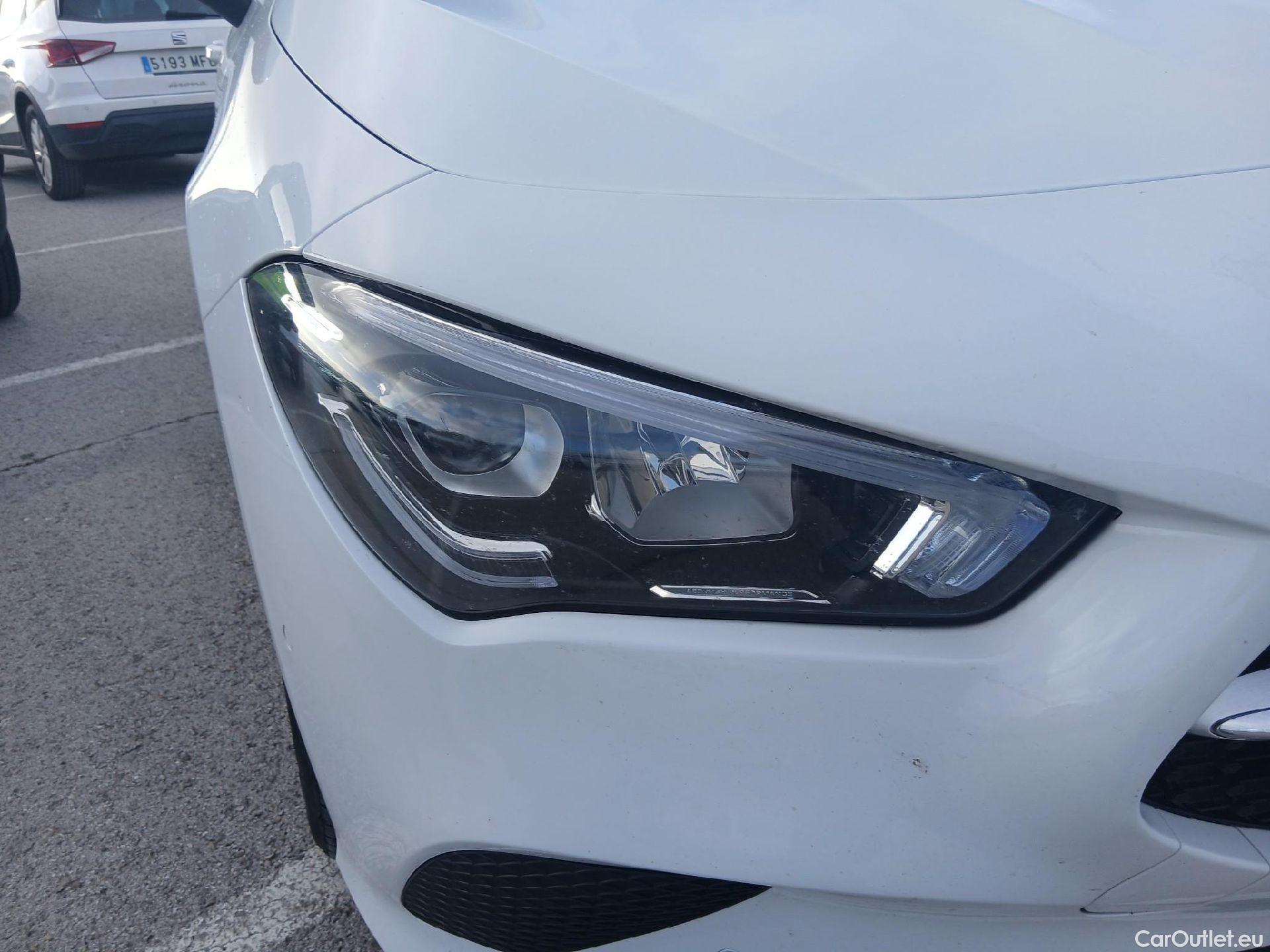  Mercedes  CLA-Klasse MERCEDES-BENZ CLA / 2019 / 4P / coupé CLA 250 e #5