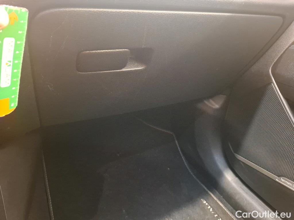  KIA  Sportage KIA  / 2021 / 5P / SUV 1.6 T-GDI 265 PHEV AUTO 4WD GT-L PREM BU #13