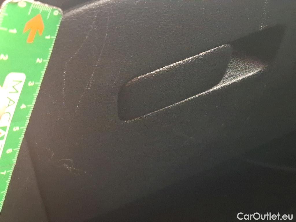  KIA  Sportage KIA  / 2021 / 5P / SUV 1.6 T-GDI 265 PHEV AUTO 4WD GT-L PREM BU #14