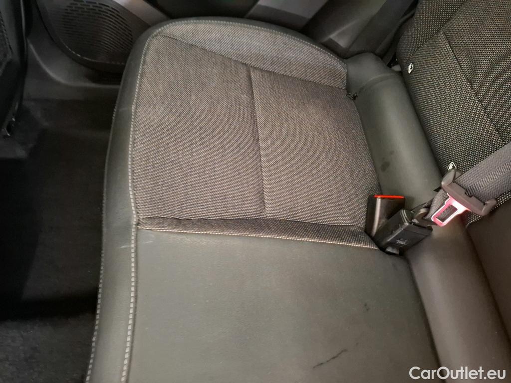  Renault  Captur RENAULT  / 2019 / 5P / SUV techno mild hybrid 140 #9