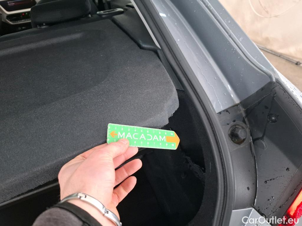  Bmw  Serie 1 BMW Série 1 / 2019 / 5P / Berline 116i DKG7 Business Design #1