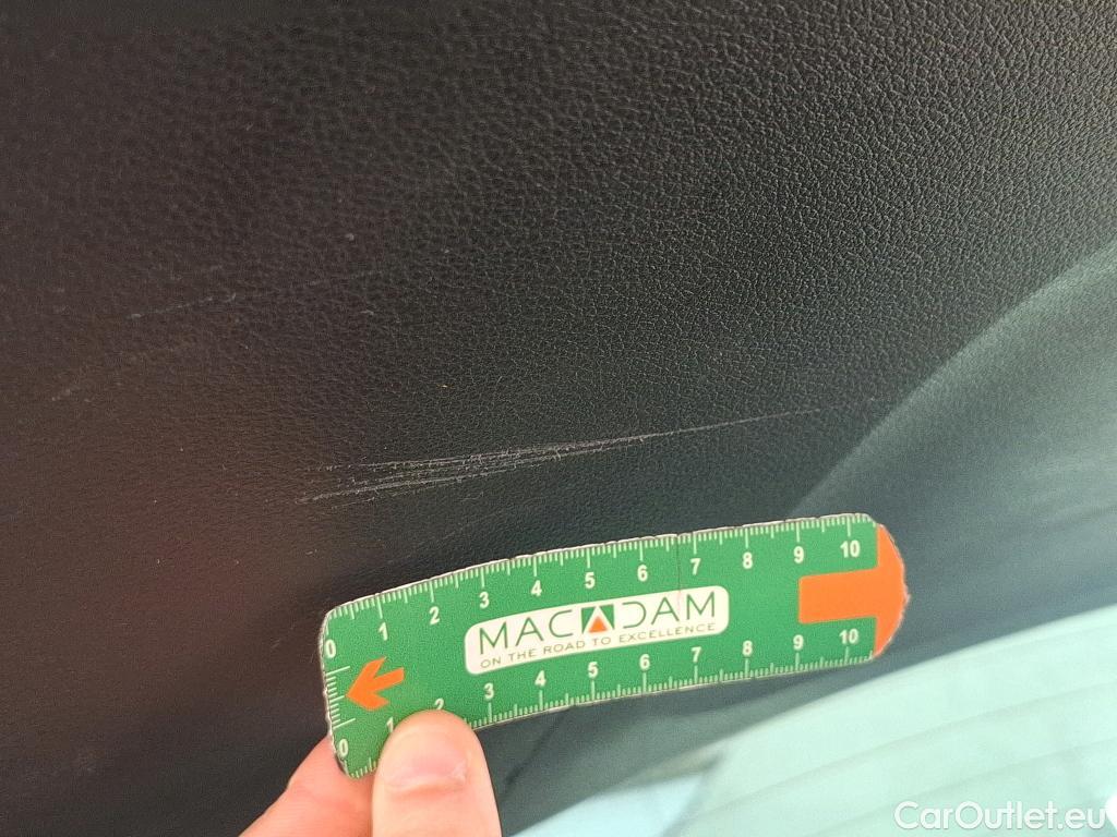  KIA  Sportage KIA  / 2021 / 5P / SUV 1.6 T-GDI 265 PHEV AUTO 4WD GT-L PREM BU #18