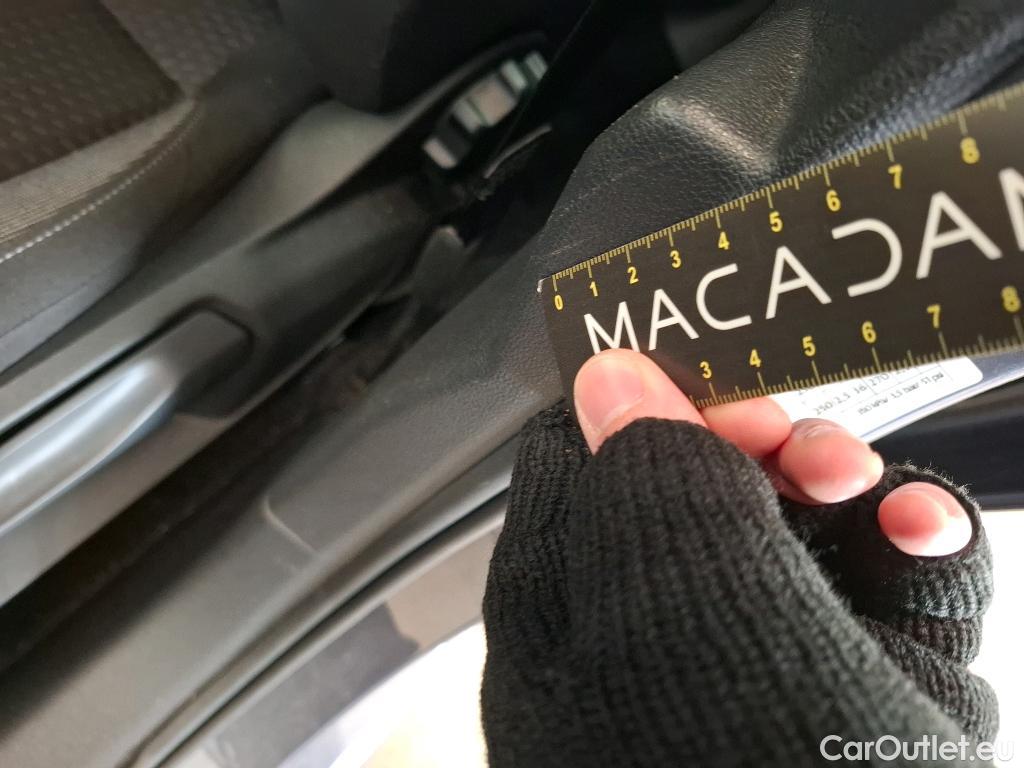  Volkswagen  Polo VOLKSWAGEN  / 2021 / 5P / Berline 1.0 TSI 95 Life Business #4