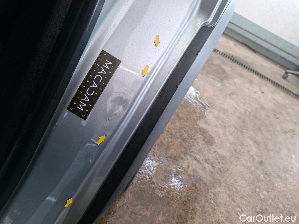  Renault  Captur RENAULT  / 2019 / 5P / SUV techno mild hybrid 140 #6